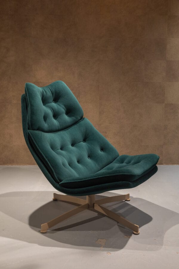 Artifort F 587 L: Fauteuil Laag 4-Teens, Draaibaar