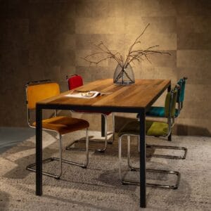 Pilat & Pilat Tiemen Tafel Walnoot Olie Frame RAL 9004 Metaal