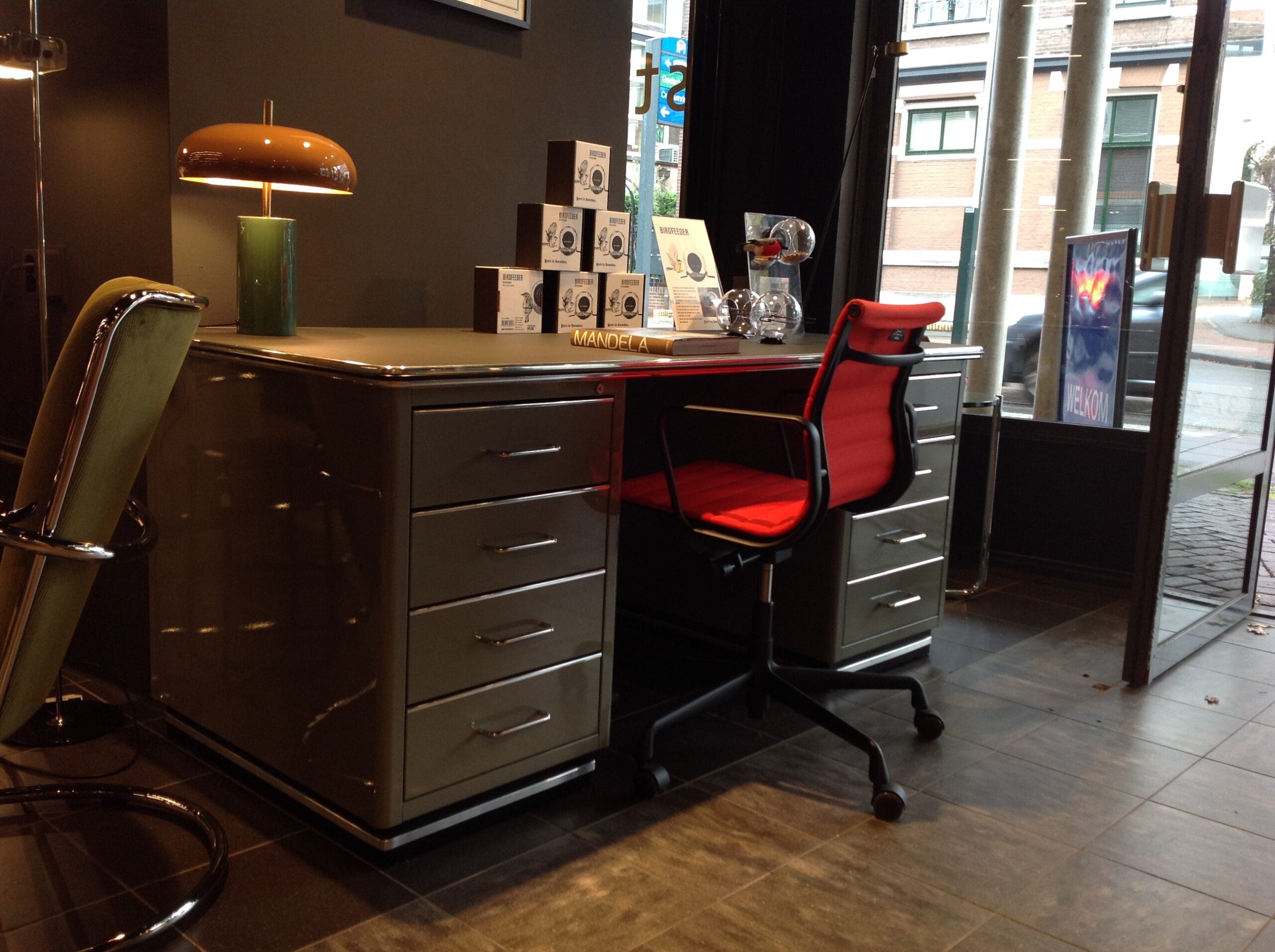 Mueller Bureau TB 228-5 In RAL 7023