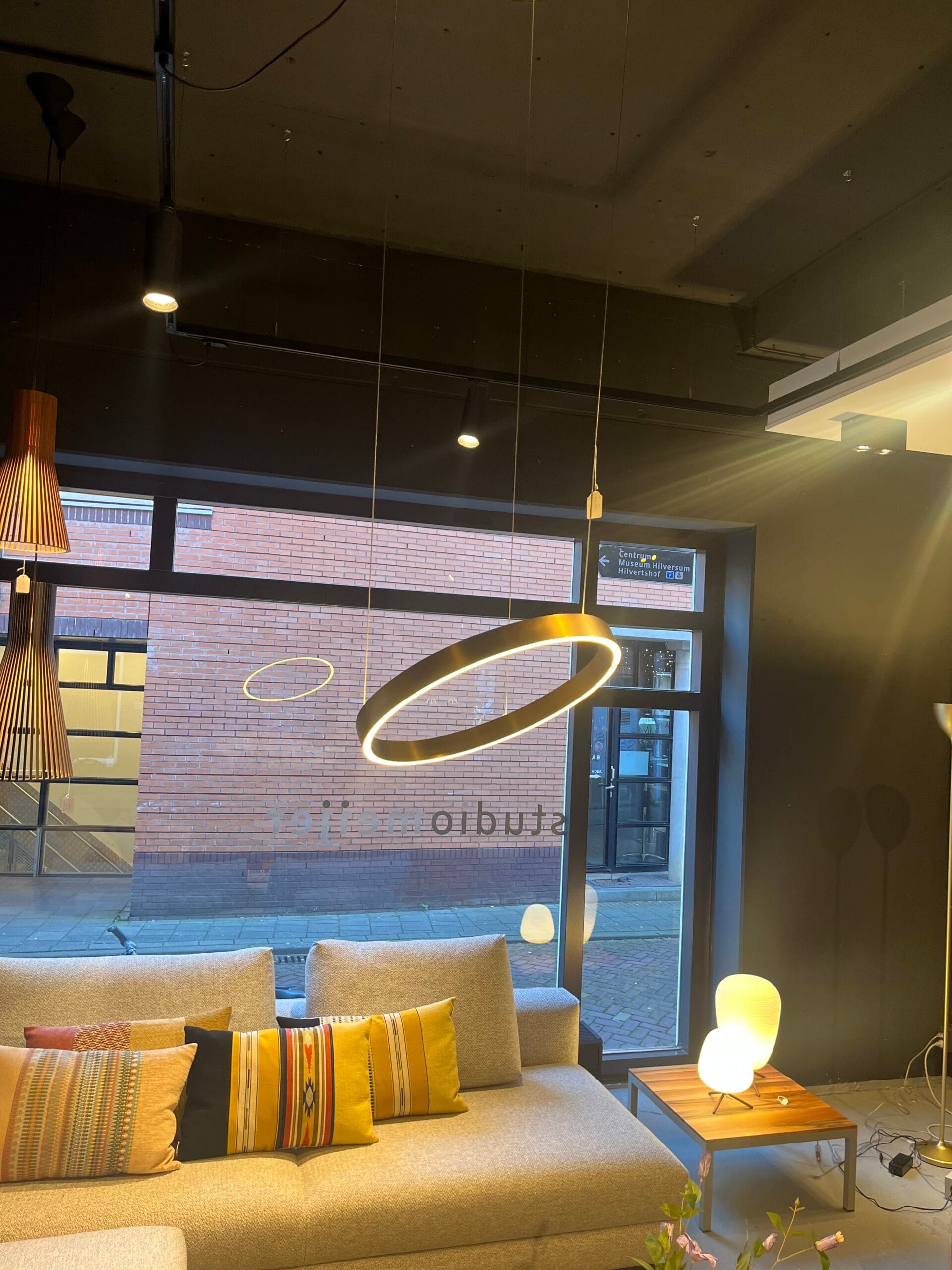 Loom Design EOS 360 LARGE Matt Brass Hanglamp - Afbeelding 3